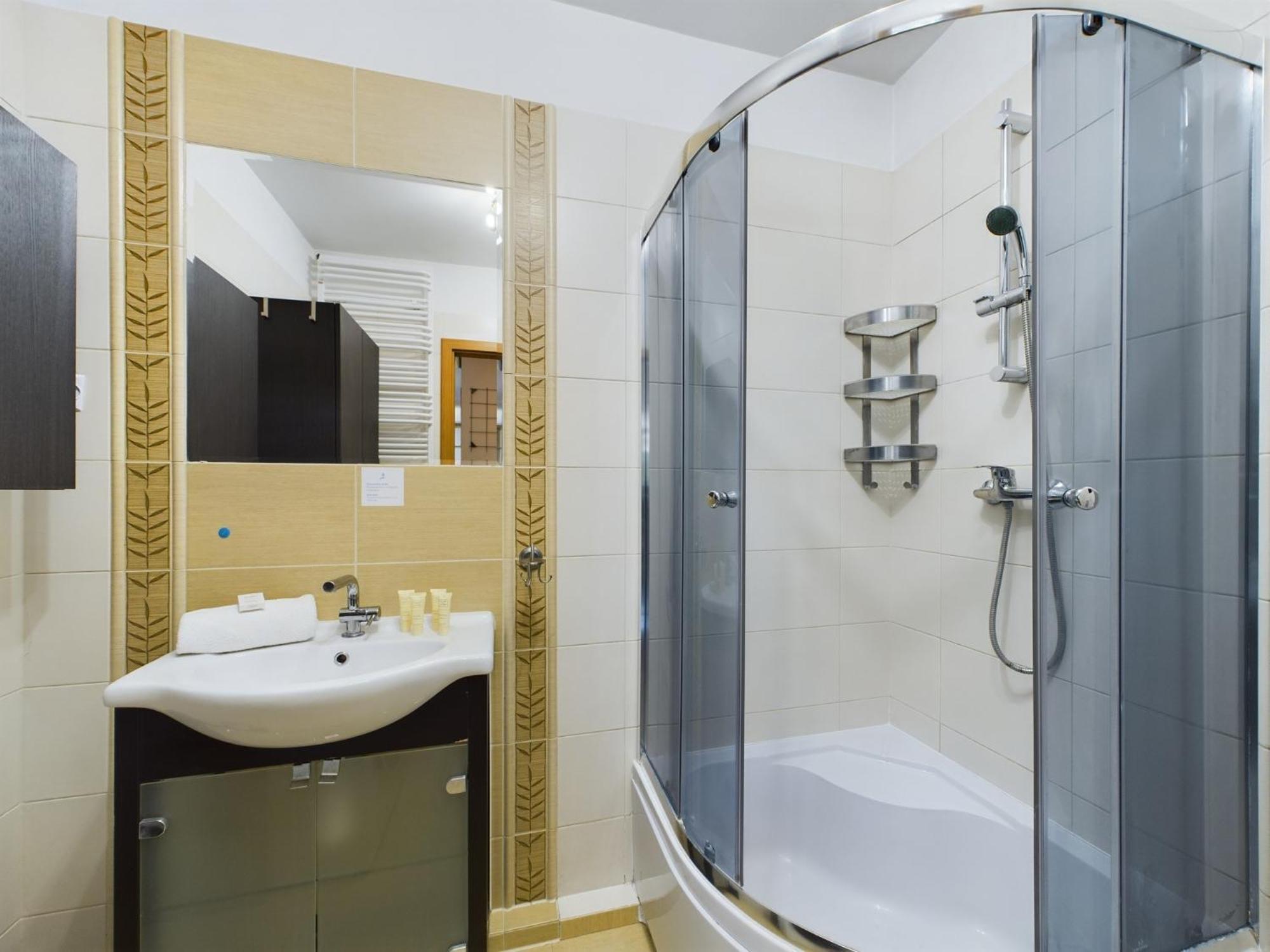 Apartment Gdanski Przytulna Z Ogrodkiem I Tarasem By Renters